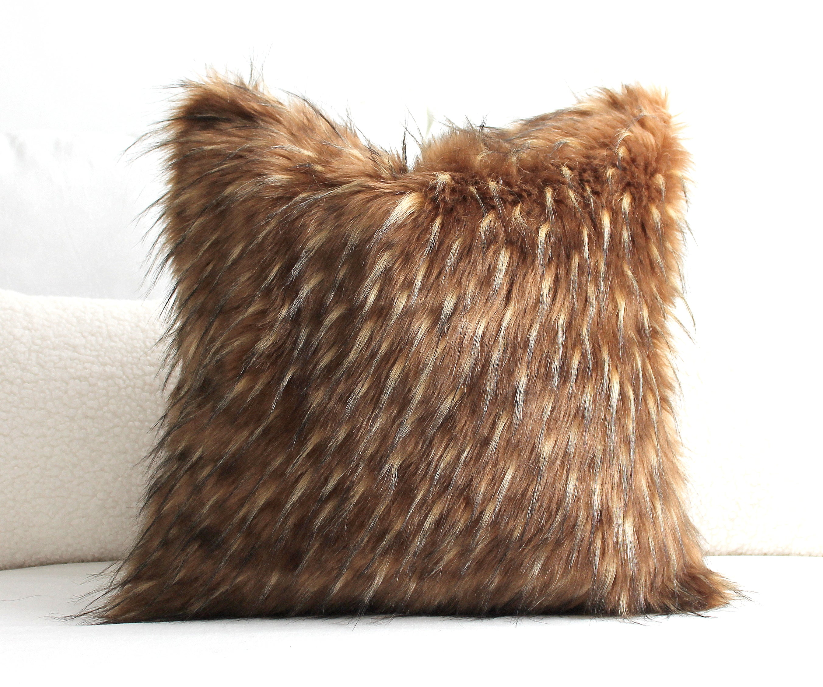 Faux fur best sale pillow cover